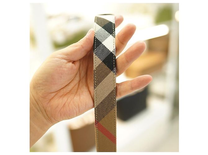 Burberry Damen Gürtel Wendbar aus Leder Camel Schwarz Braun - Ansicht 17