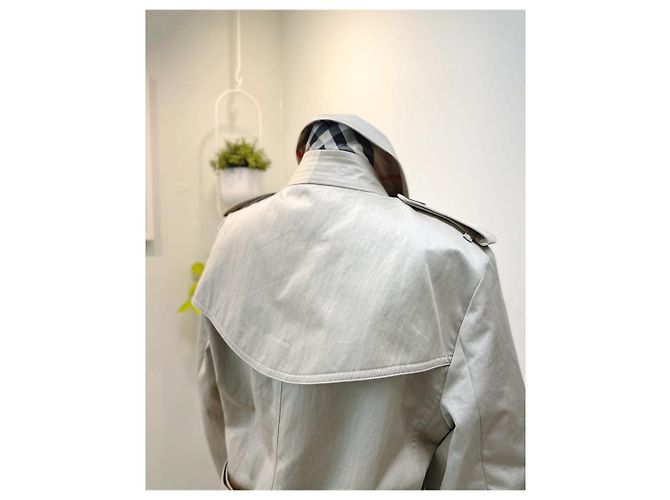 Burberry Harbourne Langer Stein-Trenchcoat Braun - Ansicht 15