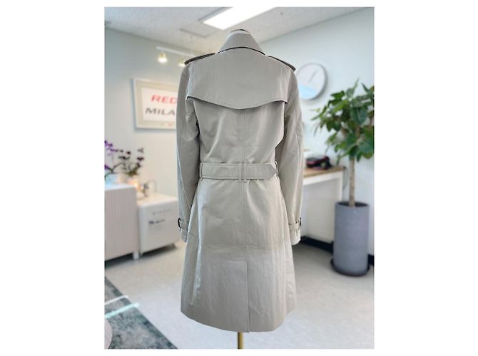Burberry Harbourne Langer Stein-Trenchcoat Braun - Ansicht 25
