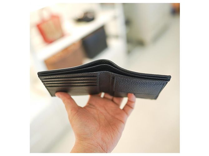 Gucci Men's Bi-Fold Wallet Black Leather - view 13