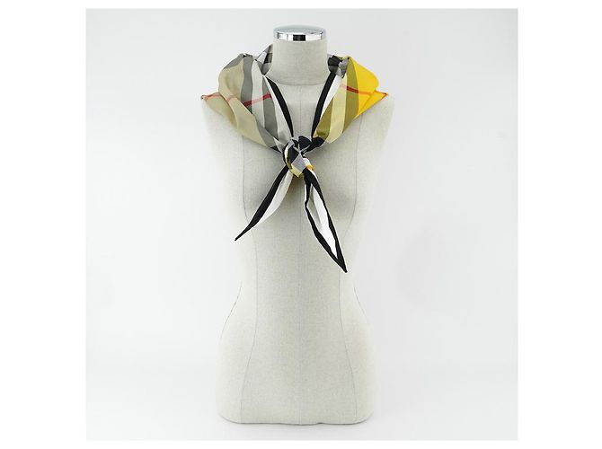 Burberry Cachecol xadrez triangular amarelo em algodão Marrom - vista 10