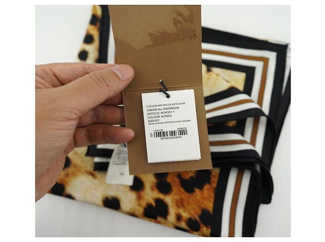 Burberry Seidenschal mit Leopardenmuster Schwarz - Ansicht 11