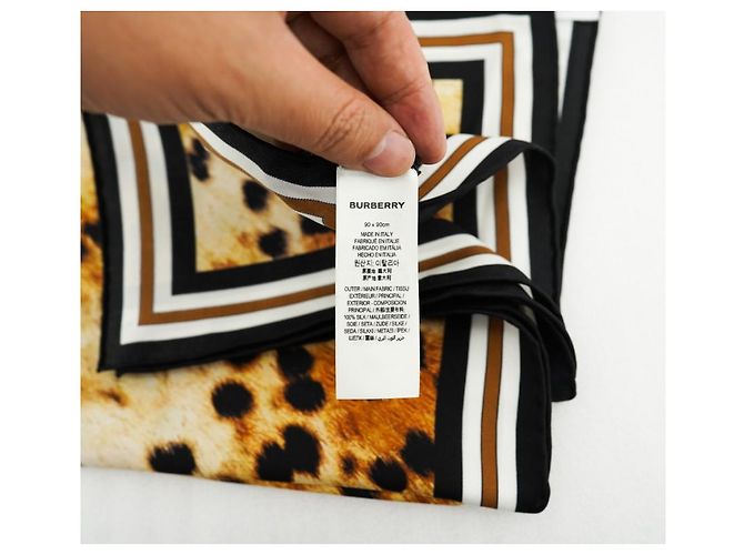 Burberry Seidenschal mit Leopardenmuster Schwarz - Ansicht 9