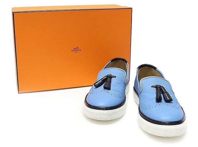 Hermès Mocassino in pelle bicolore blu e nero con nappine - vista 2