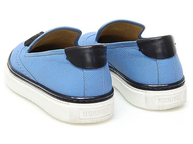 Hermès Mocassino in pelle bicolore blu e nero con nappine - vista 5