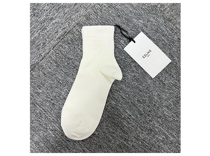 Céline Weiße Baumwollsocken mit gesticktem Triomphe-Logo - Ansicht 2