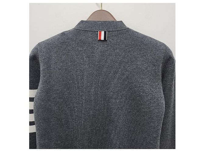 Thom Browne Milano-Stich Armband Bar Cardigan in Mittelgrau Braun - Ansicht 7