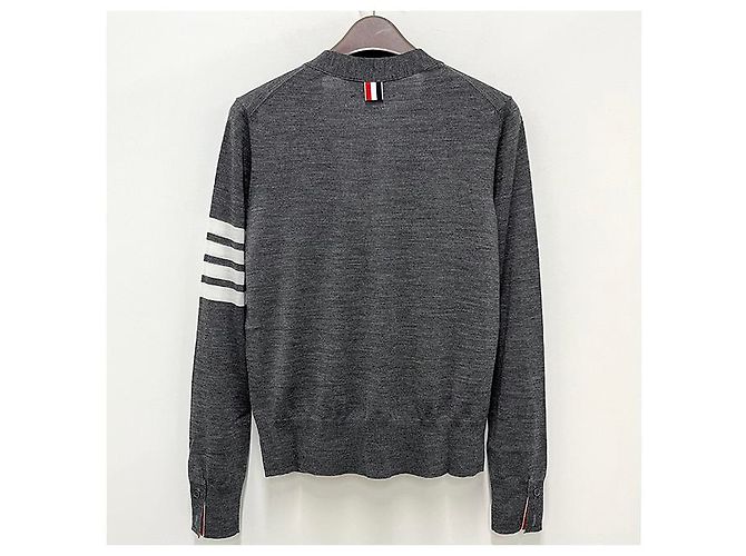 Thom Browne Cardigan aus Merinowolle in Mittelgrau mit diagonalen Armleisten Braun - Ansicht 14