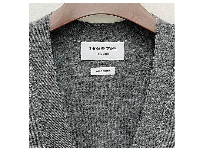 Thom Browne Cardigan aus Merinowolle in Mittelgrau mit diagonalen Armleisten Braun - Ansicht 23