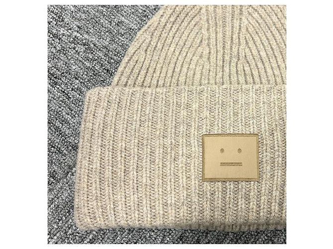 Gestrickte Wollmütze mit großem Acne-Logo-Patch in Grau Melange DRN Braun - Ansicht 13