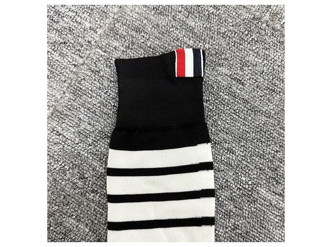 Thom Browne Calze leggere in cotone a metà polpaccio con tre strisce Nero - vista 2
