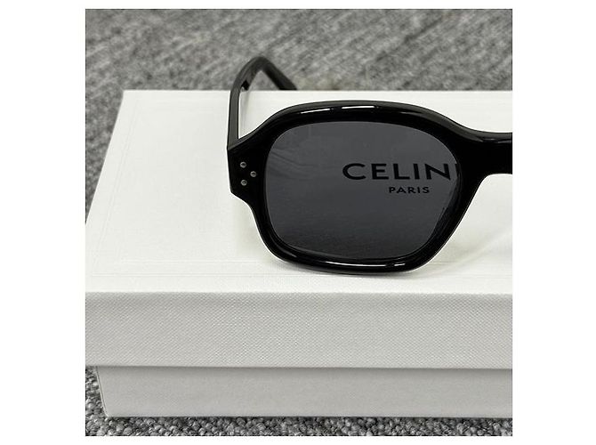 Céline Logo Frame Sunglasses - view 3