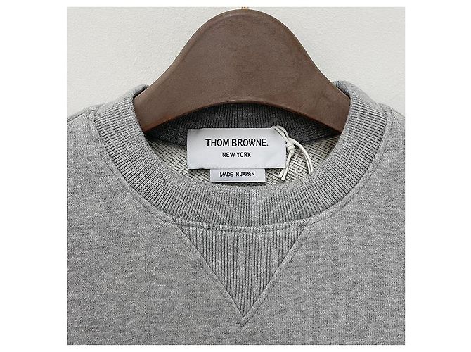 Thom Browne Suéter Clássico com Mangas Diagonais Marrom - vista 12
