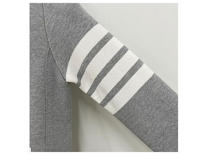 Thom Browne Suéter Clássico com Mangas Diagonais Marrom - vista 4