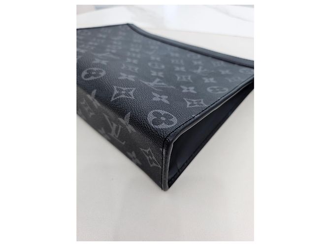 Louis Vuitton Pochette Voyage MM Eclipse Borsa Clutch Marrone - vista 7