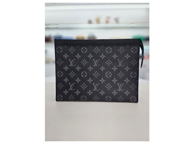 Louis Vuitton Pochette Voyage MM Eclipse Borsa Clutch Marrone - vista 9