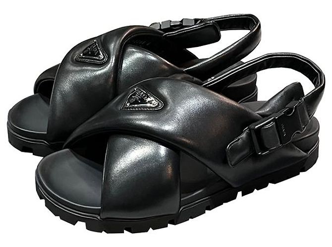 Prada Sandali incrociati in pelle nappa imbottiti con logo triangolare - vista 13