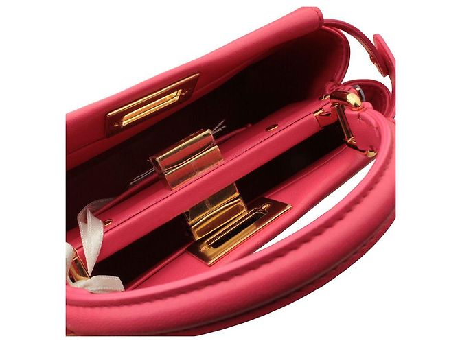 Fendi Borsa Tote e Crossbody Peekaboo Oro Rosa Corallo Piccola - vista 5