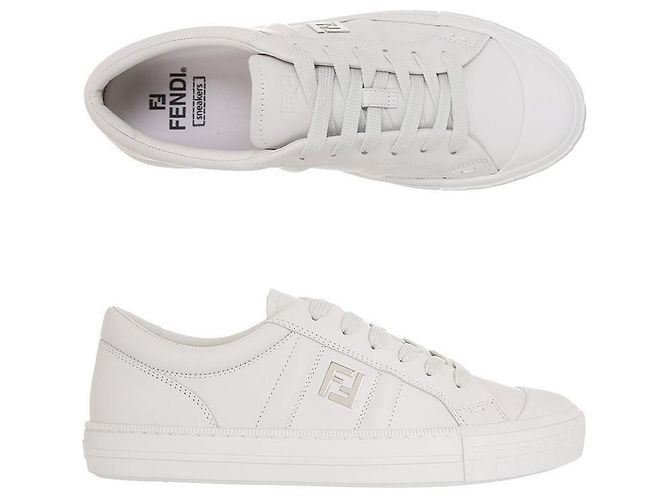Fendi sneakers basse in pelle Domino Bianco - vista 2