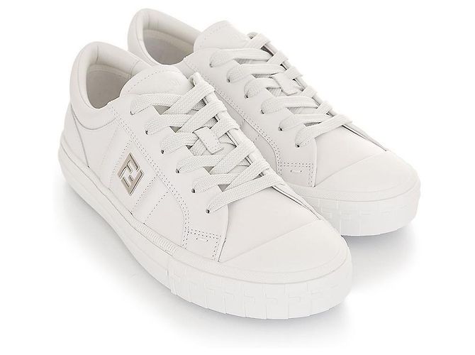 Fendi sneakers basse in pelle Domino Bianco - vista 4