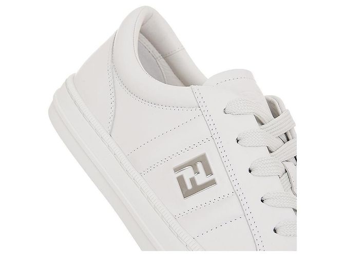 Fendi sneakers basse in pelle Domino Bianco - vista 9