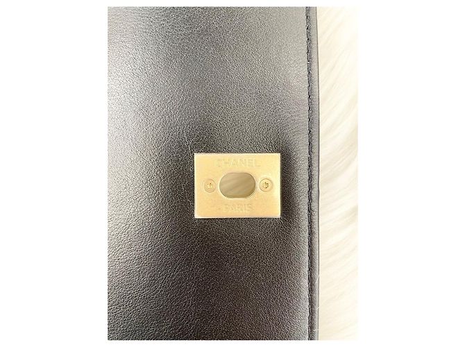 Chanel Piccola borsa a tracolla con catena a tre perle Multicolore - vista 20