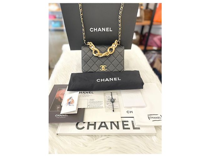 Chanel Piccola borsa a tracolla con catena a tre perle Multicolore - vista 7