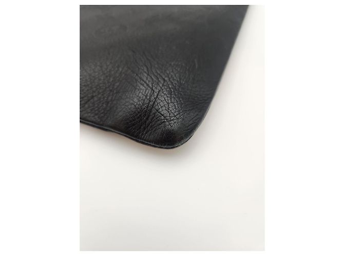 Louis Vuitton Pochette Discovery GM Monogram Shadow Marron - vue 4