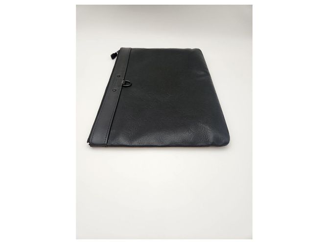 Louis Vuitton Pochette Discovery GM Monogram Shadow Marron - vue 8