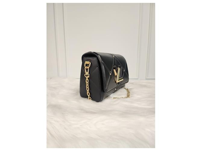 Louis Vuitton Quilted Twist MM Bianco - vista 4