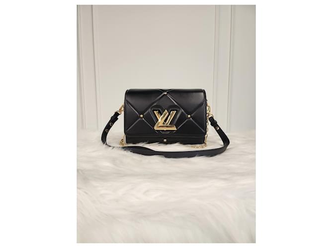 Louis Vuitton Quilted Twist MM Bianco - vista 8