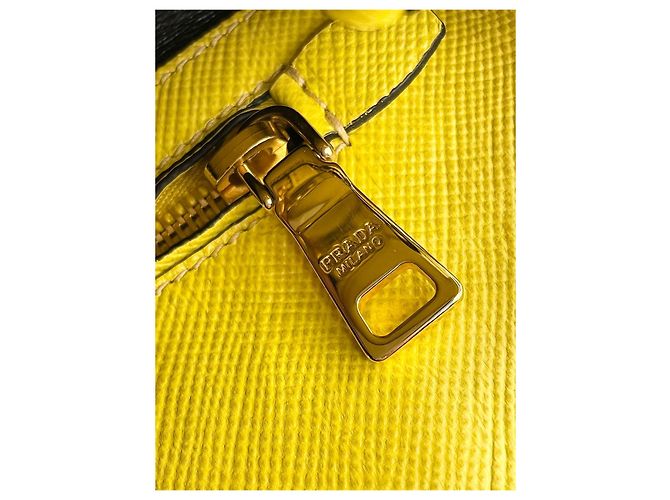 Prada Borsa Tote e a Spalla Baldini in Saffiano D'oro - vista 12