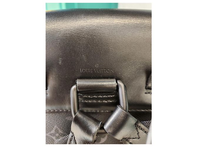 Louis Vuitton Trio Backpack Condition Black - view 11