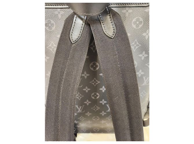 Louis Vuitton Trio Backpack Condition Black - view 12