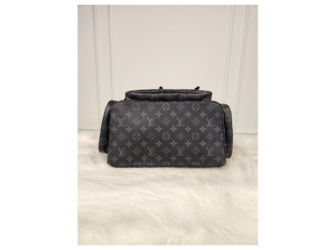 Louis Vuitton Trio Backpack Condition Black - view 5