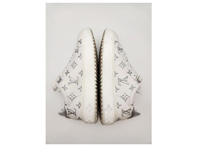 Louis Vuitton Baskets Timeout État Multicolore - vue 10