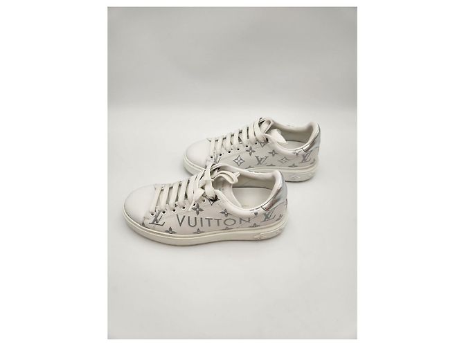 Louis Vuitton Baskets Timeout État Multicolore - vue 6