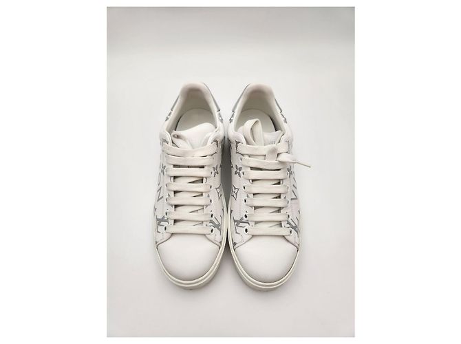 Louis Vuitton Baskets Timeout État Multicolore - vue 7