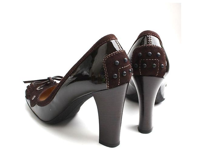 Tod's Pumps Gomino con Frange in Vernice Marrone Scuro - vista 4