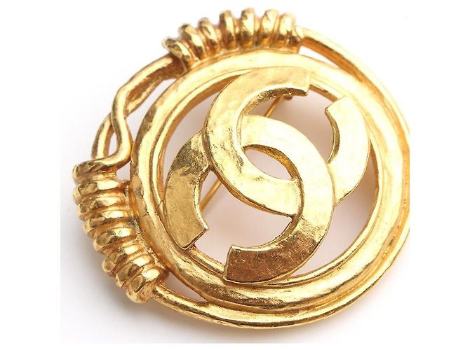 Chanel Spilla Rotonda Logo CC Placcata Oro Vintage Giallo - vista 3
