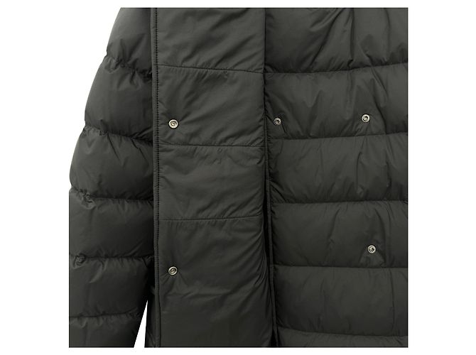 Burberry Casaco de down feminino de comprimento médio com cinto Preto - vista 11