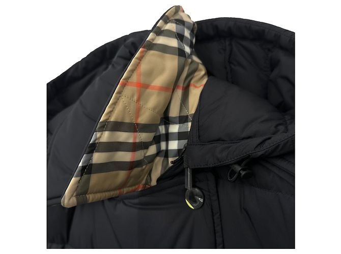 Burberry Casaco de down feminino de comprimento médio com cinto Preto - vista 9