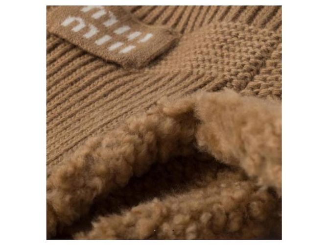 Miu Miu Cappello Trapper in Lana e Cashmere Marrone - vista 5