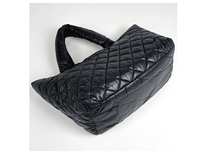 Borsa Tote Piccola Coco Cocoon di Chanel Nero - vista 2