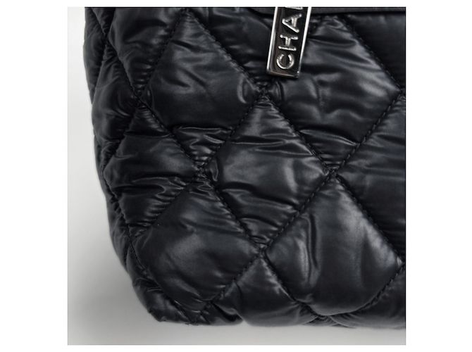 Borsa Tote Piccola Coco Cocoon di Chanel Nero - vista 4