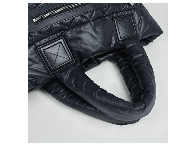 Borsa Tote Piccola Coco Cocoon di Chanel Nero - vista 5