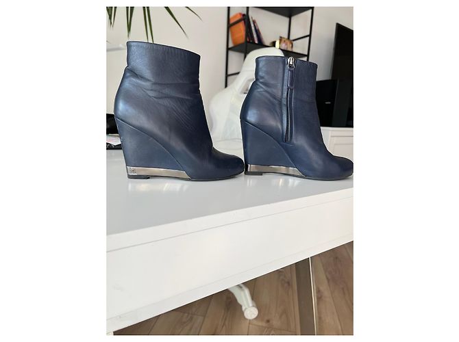 Stivaletti con zeppa in pelle blu navy Chanel Blu scuro - vista 5