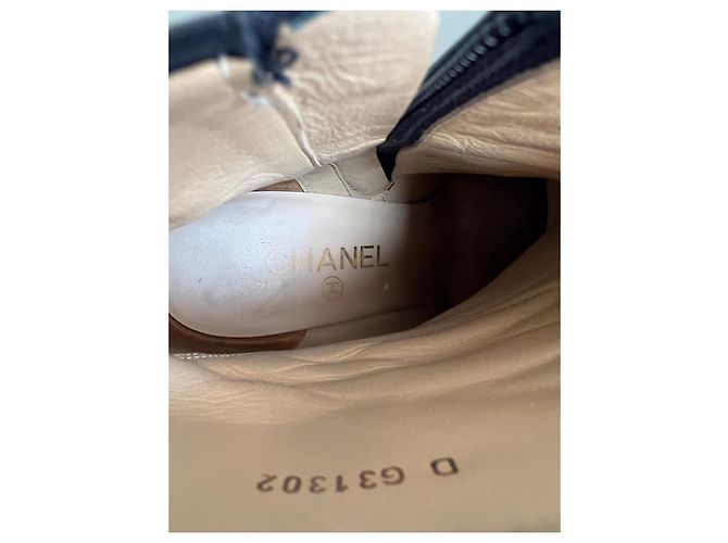 Stivaletti con zeppa in pelle blu navy Chanel Blu scuro - vista 7