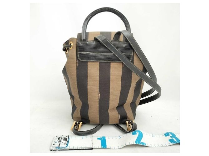 Fendi Pequin Rucksack aus braunem Leder und Canvas - Ansicht 2