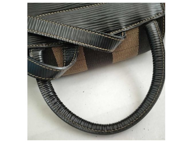 Fendi Pequin Rucksack aus braunem Leder und Canvas - Ansicht 3